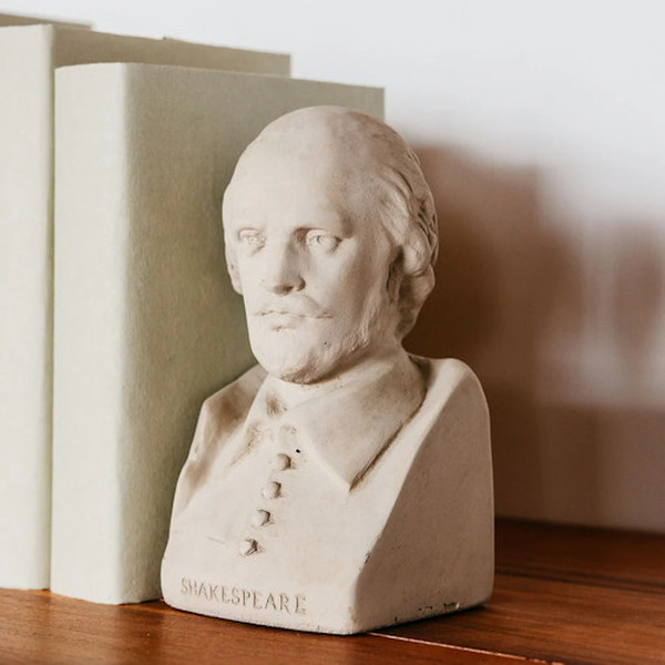 Shakespeare Bookends Sculptures literary enthusiasts gifts statues